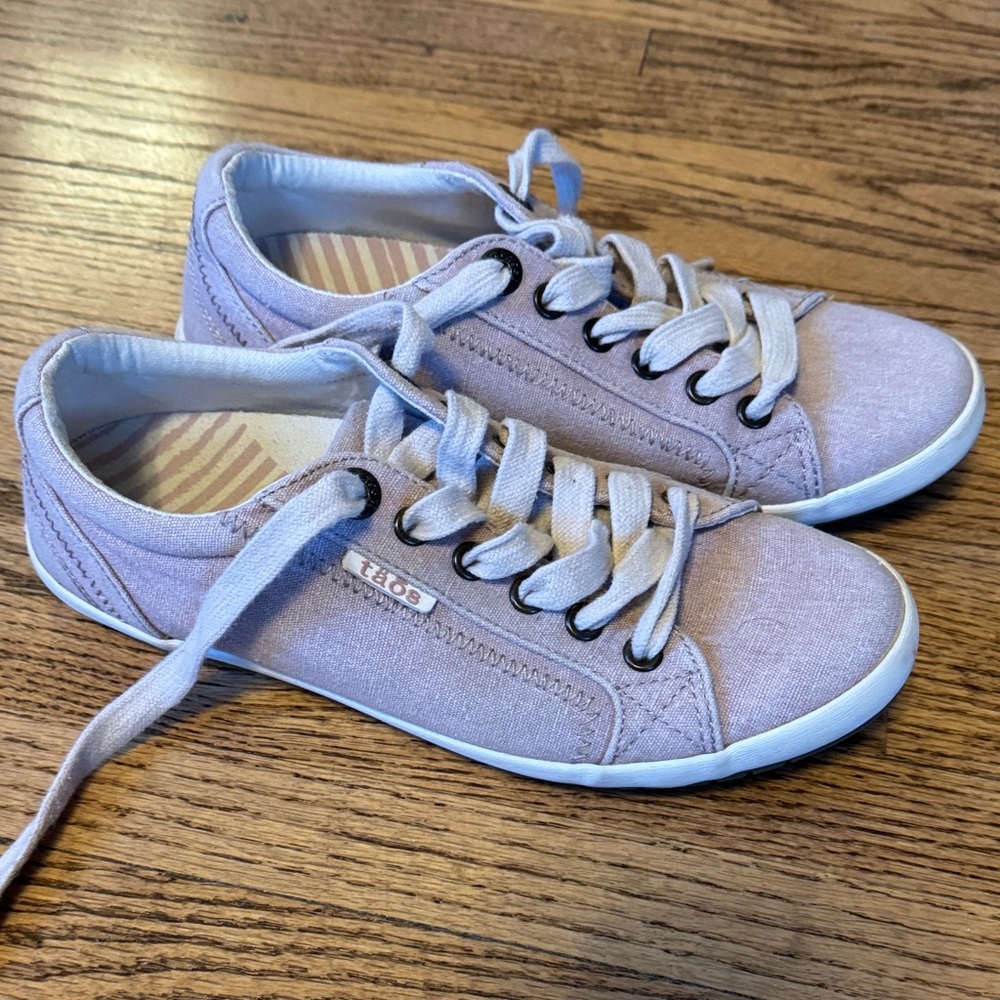 Taos Star canvas sneakers